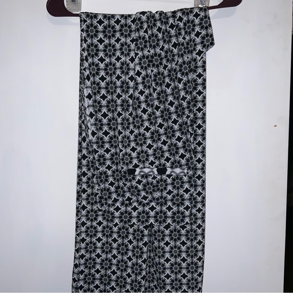 Mandala-styled printed pants